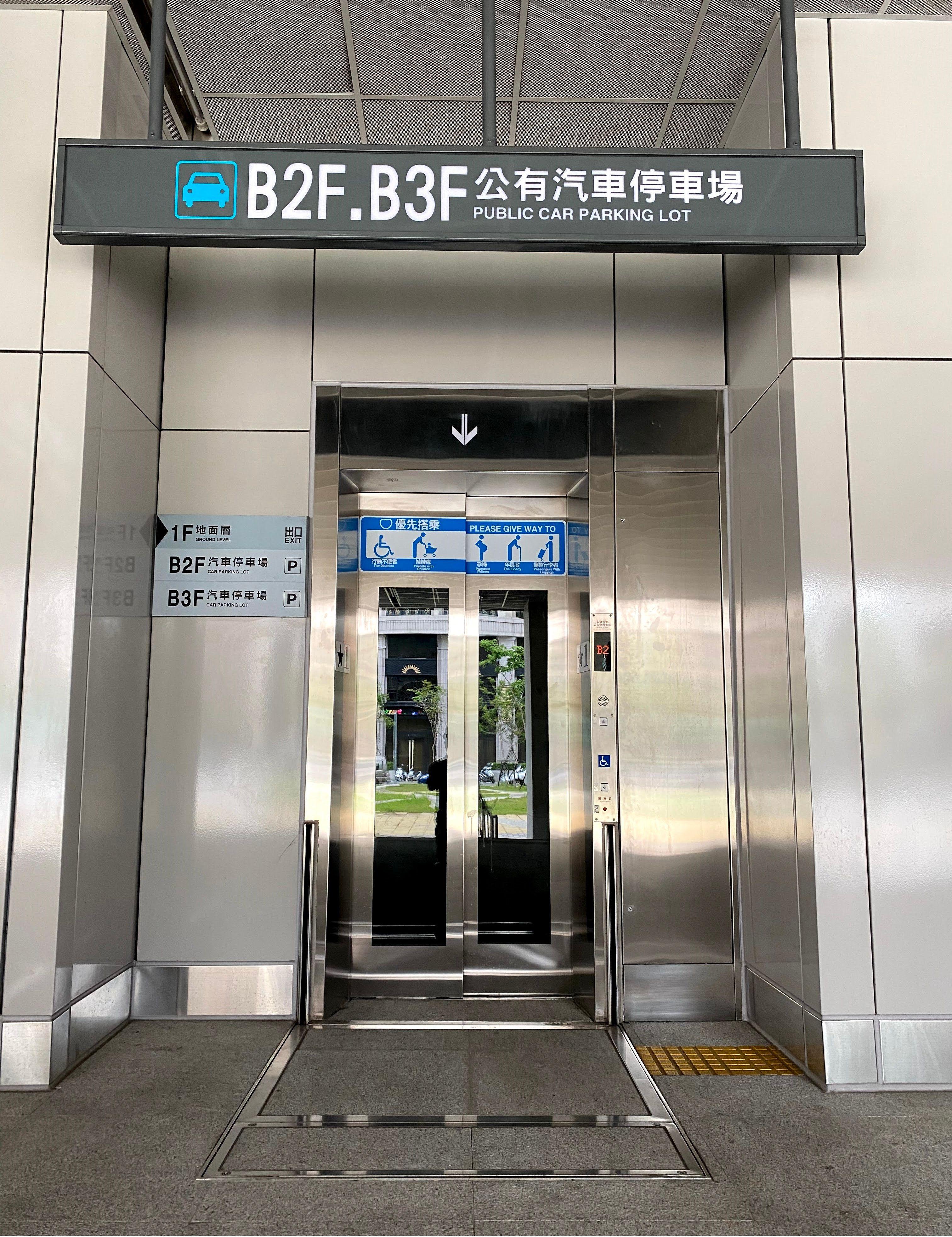 https://minio-s3.mikucaprover.credot-web.com/miku-official/7_3_IMG_3016_c9d9cbd3ba.jpg